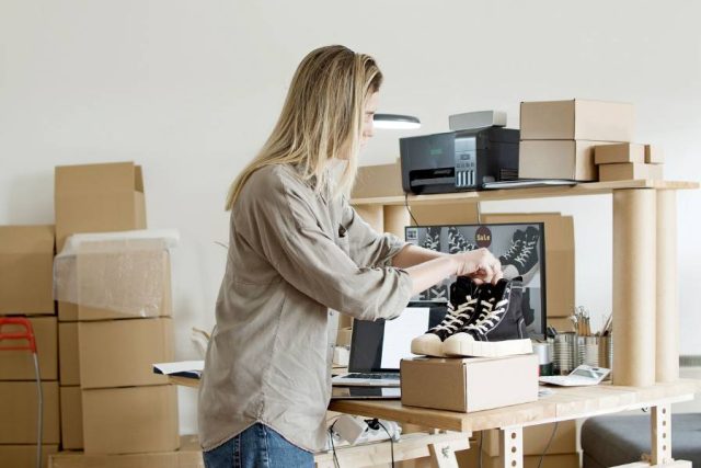 202606_37 Notre entreprise spécialisée dans les chaussures homme de qualité